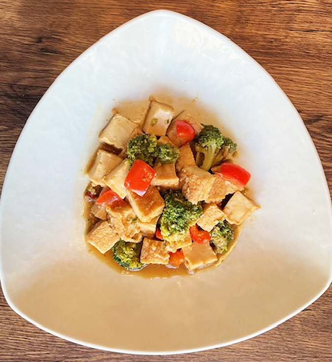 Vol.32 ブロッコリーと厚揚げのピリ辛炒め