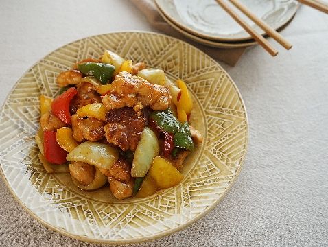 鶏肉とカラーピーマンの甘酢炒め