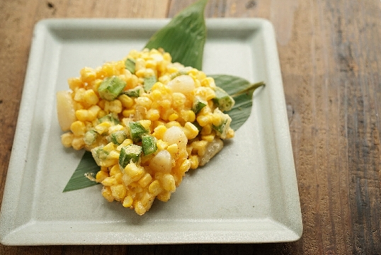 とうもろこしとらっきょうのかき揚げ